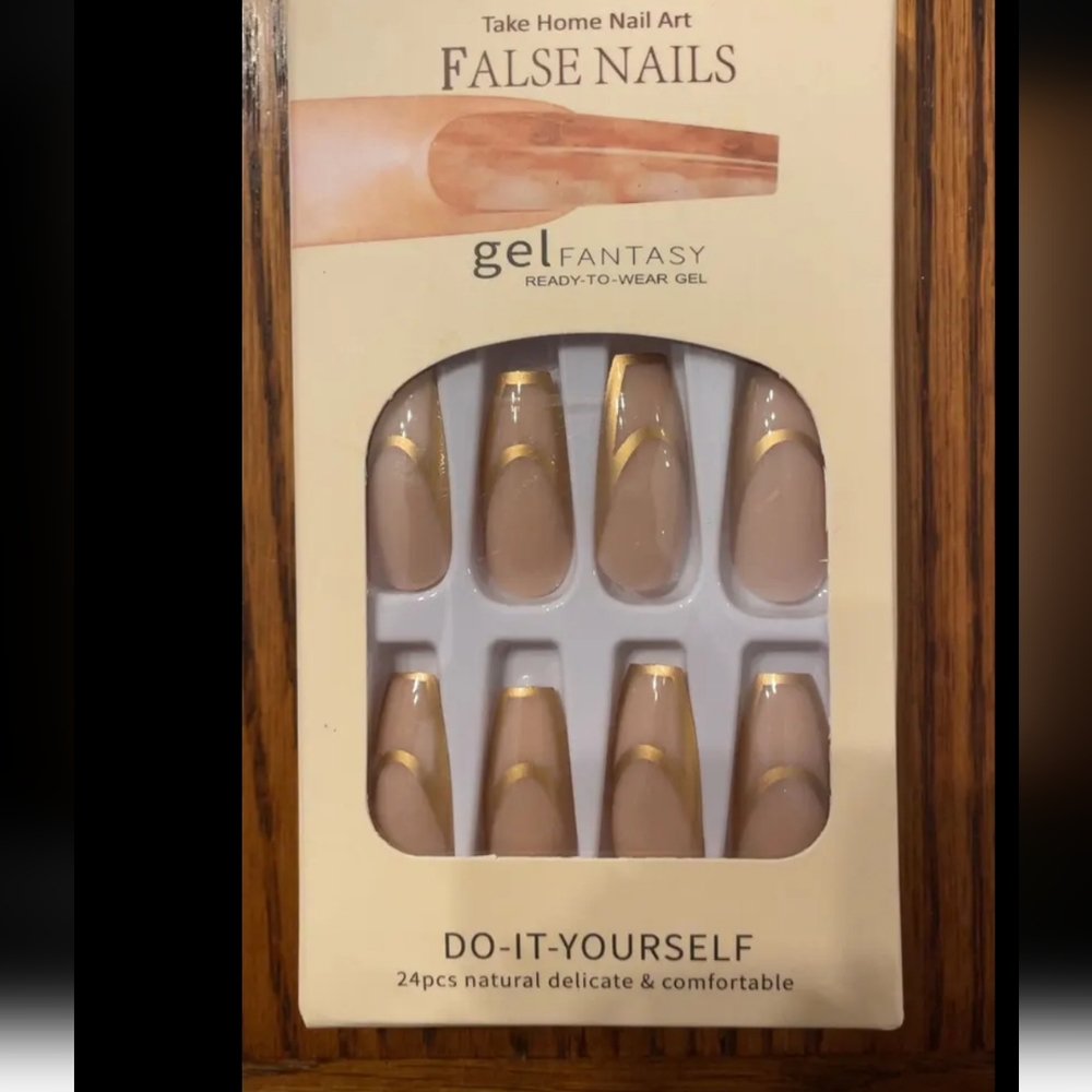 GEL press on nails